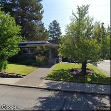 Greenwood Dental Care, dentists office located at 906 NE Greenwood Ave, Bend, OR.