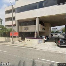 La Petite Kids Dentist, dentists office located at 675 S Arroyo Pkwy, Pasadena, CA.