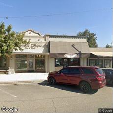Dr Mark Davis & Dr Natalie Luu, dentists office located at 210 Heinlen St, Lemoore, CA.