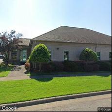 Dr. Cliff Hays & Dr. Celita Simmons, dentists office located at 325 Short St, Benton, AR.