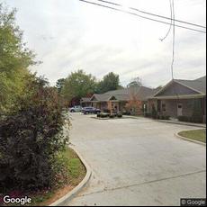Auburn Periodontics And Implant Dentistry, dentists office located at 670 N College St, Auburn, AL.