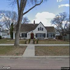 Thomas Michael R DDS & Jennifer, dentists office located at 113 Park Ave, Marshall, MN.
